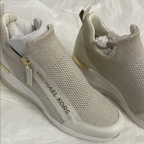 Michael Kors Women's Willis Wedge Trainer New without box . Size 11. R14 - Picture 3 of 8